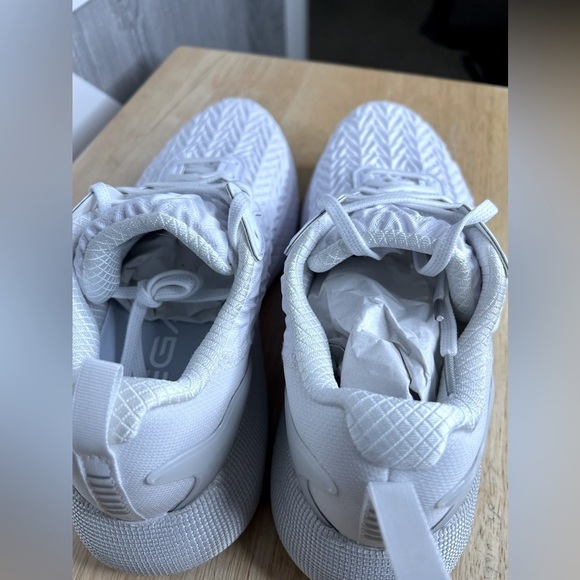 S33. Men’s UNDER ARMOUR HOVR MEGA 3 CLONE EU44/US 10 - Picture 11 of 12